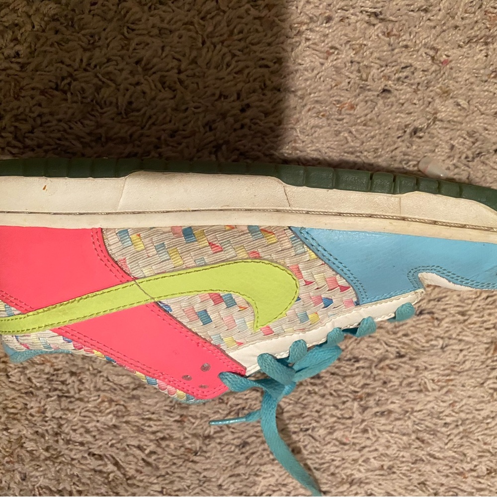 Nike Pink and Blue Sneakers Vibrant Athletic Style